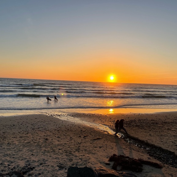 Meet your Posher, Christal ✨🐚💫🪷☀️🏝️ - Picture 9 of 14